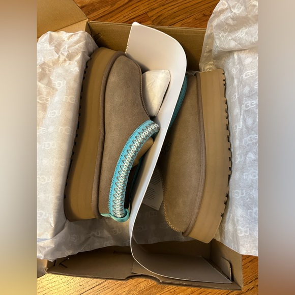 Ugg Tazz II - Picture 9 of 16